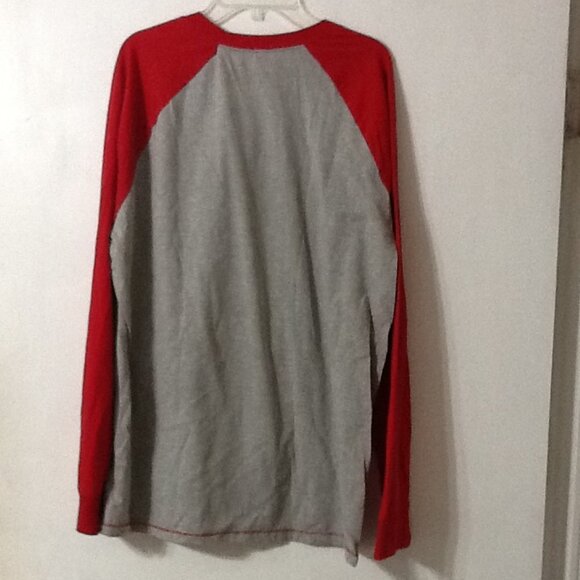 Large gray and red Happy Holidays night shirt, Sleep3 - Picture 2 of 4